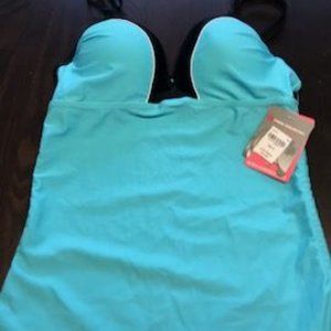 Free Country woman's swim top/tank top. NWT!!